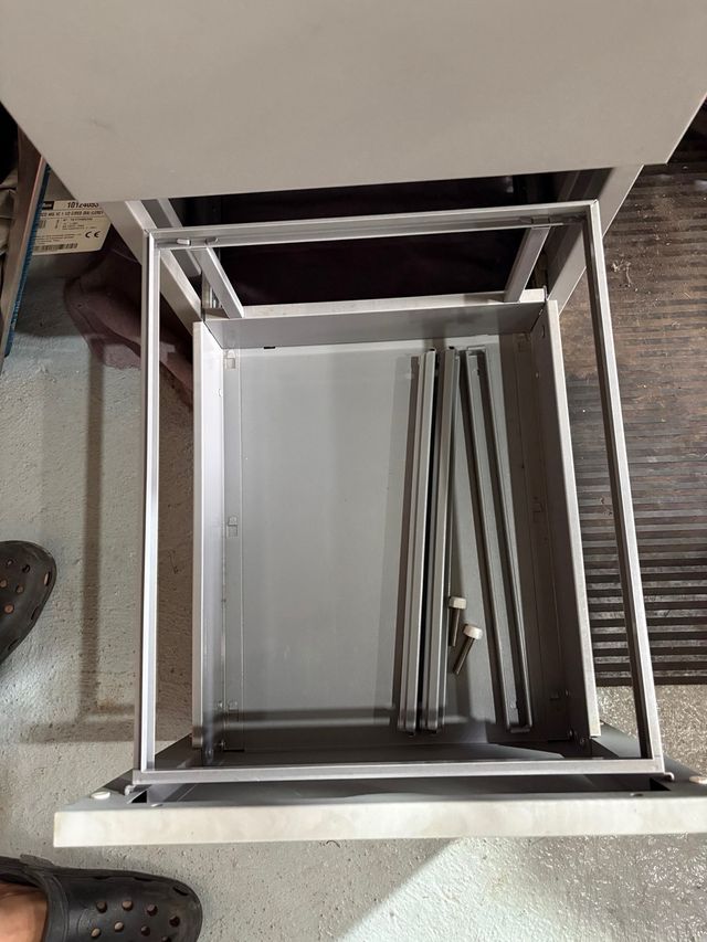 Archivador metálico gris - 3 cajones