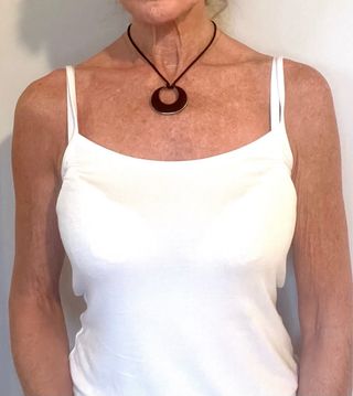 Colgante de diseño en plata y lacado en negro