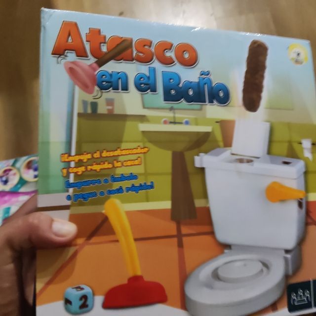 Juego de Mesa Atrapado en el Baño