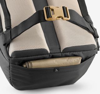 Mochila Quechua senderismo 30L gris