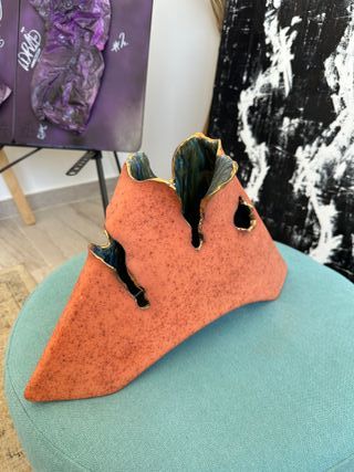 Jarrón cerámico dorado anaranjado