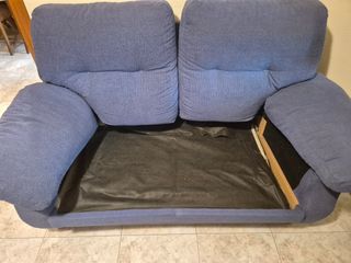 Sofá cama  2 plazas y sillon reclinable.