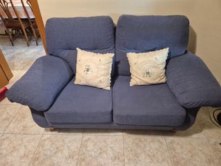 Sofá cama  2 plazas y sillon reclinable.