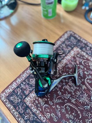 Carrete de  Pesca MT10000 - Potente y resistente .