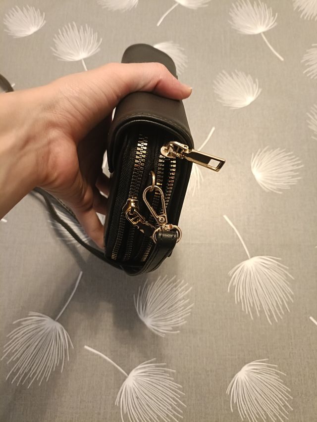 Bolso negro bandolera mujer