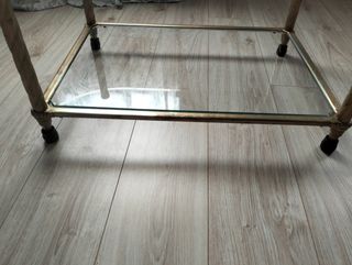 Mesa centro cristal dorada