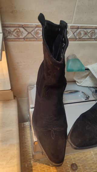 Botines negros ante - talla 41