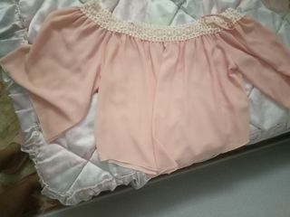 Blusa rosa de encaje