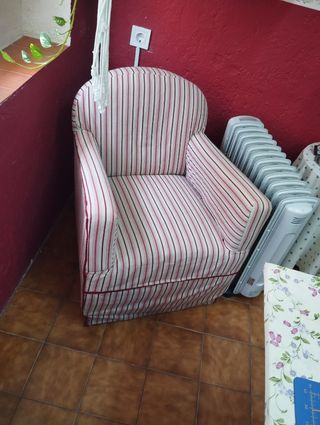 Sillón  rayas rojas y blancas