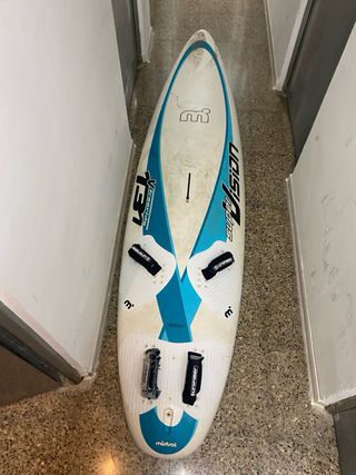 2 tavole da windsurf da 131 e 96 litri