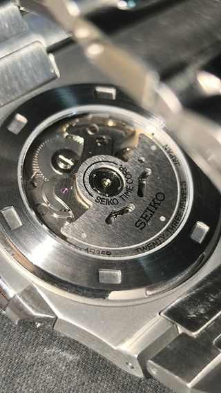 Reloj Seiko Nautilus - Blanco y Plata