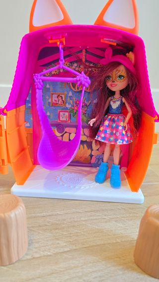 Casita Enchantimals: ¡Adorable hogar!