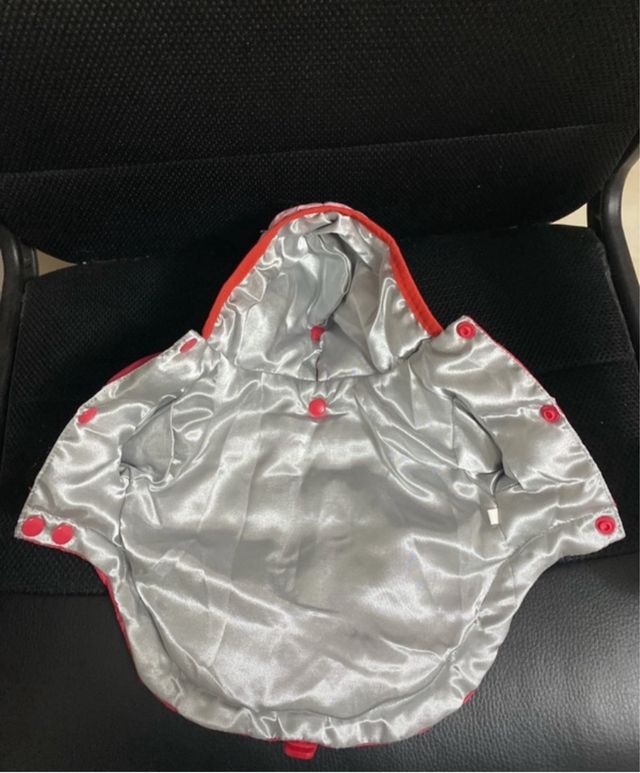 Piumino rosa e rosso per cani