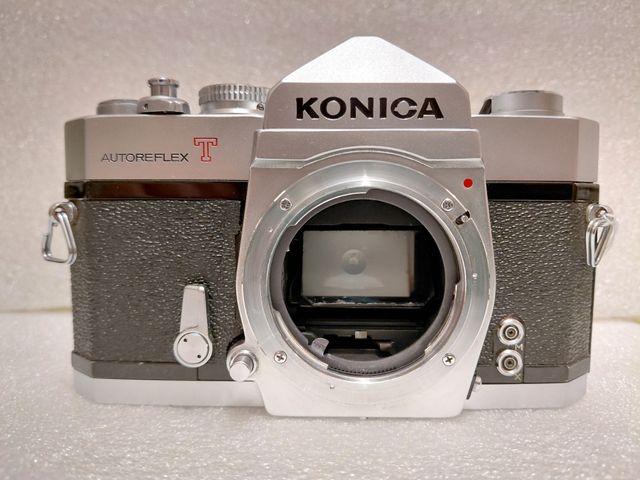 Konica Autoreflex T2 - Macchina Fotografica
