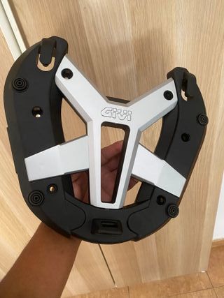 Soporte Givi para moto