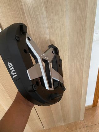 Soporte Givi para moto