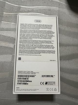 iPhone 11 Verde 128GB - Caja