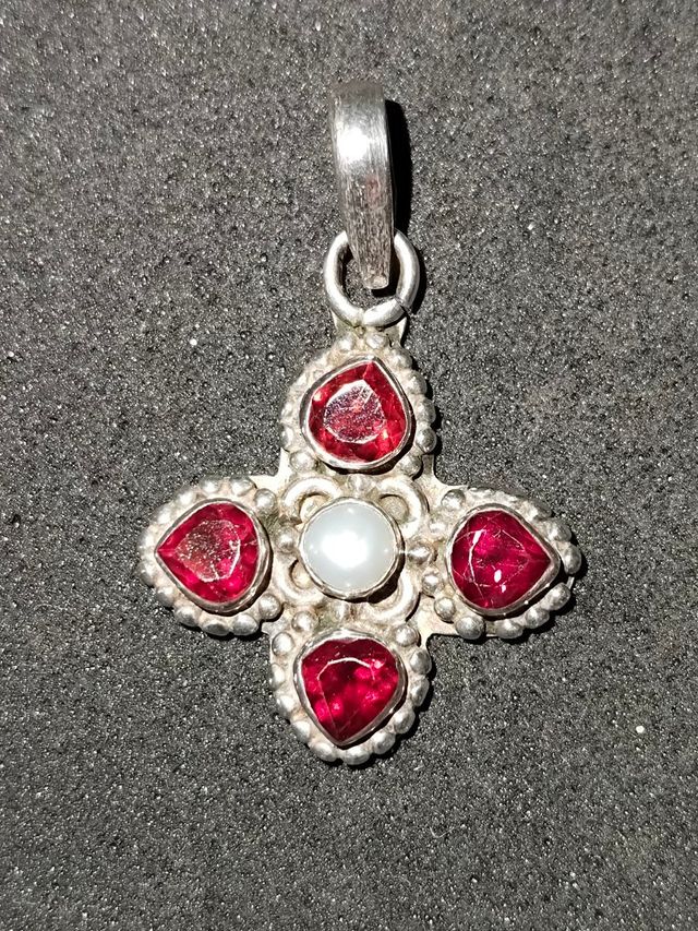 Colgante cruz griega plata roja