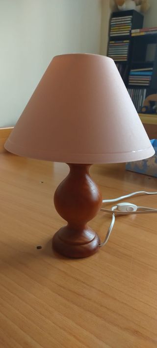 Lampara madera rosa - Lamparita