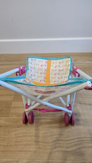 Carrito Nenuco plegable para muñecas