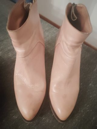 Botins de Mulher Marca Zilian Usados