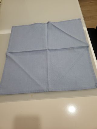 Mantelería para mesa ovalada de 12 servicios