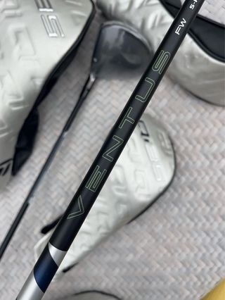 TaylorMade Qi35 3 Madera Wood 15 Ventus 5 Regular