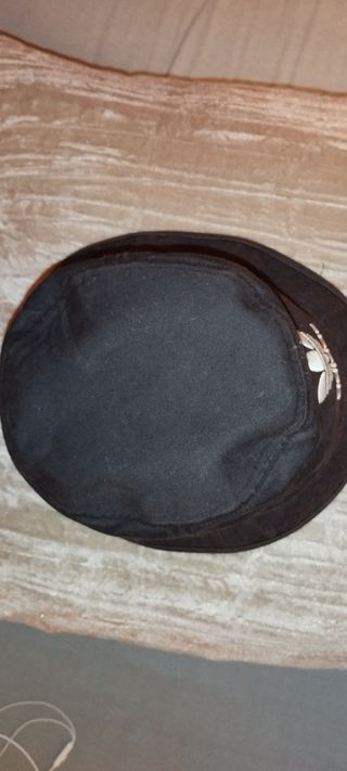 Sombrero Adidas bucket negro