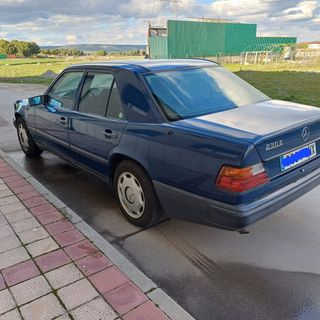 Mercedes-Benz Clase E 1985