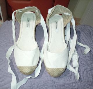 Alpargatas Pull&Bear Blancas - Talla 35