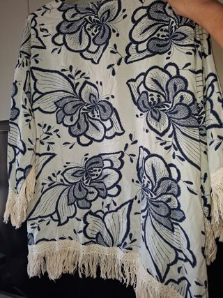Kimono beige y azul marino
