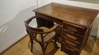 Scrivania antica + sedia in vimini