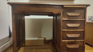 Scrivania antica + sedia in vimini