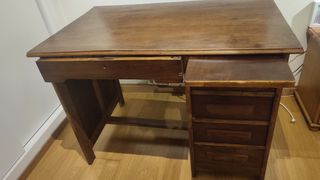 Scrivania antica + sedia in vimini