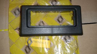 VEHICULOS CLASICOS, PIEZAS VARIAS (8)