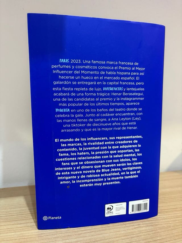 Una influencer muerta en París