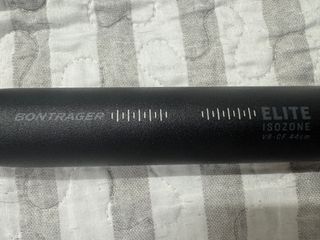 Manubrio Bontrager Elite Isozone VR-CF 44cm