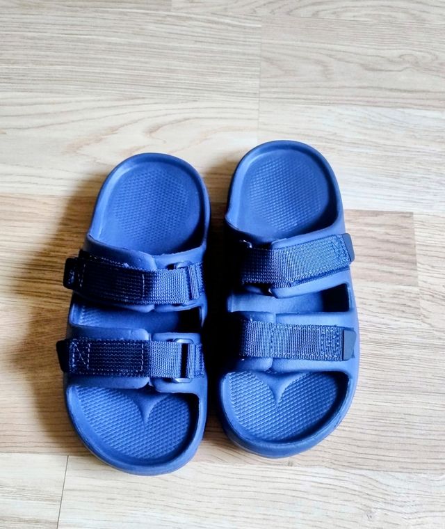 Sandalias niño azul marino