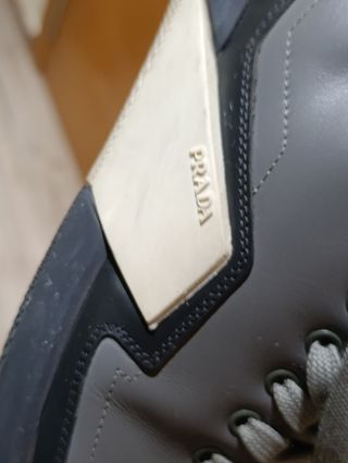 Zapatillas Prada grises
