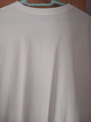 Camiseta blanca corazón brillante