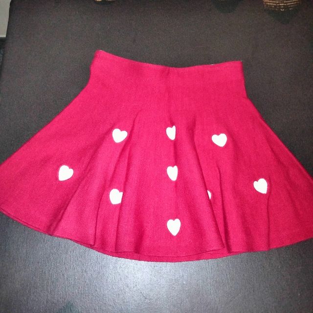 Falda niña corazones roja