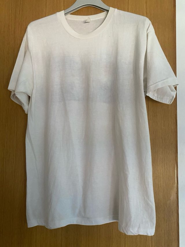 CAMISETA PINTADA A MANO CARLOS CARDUS