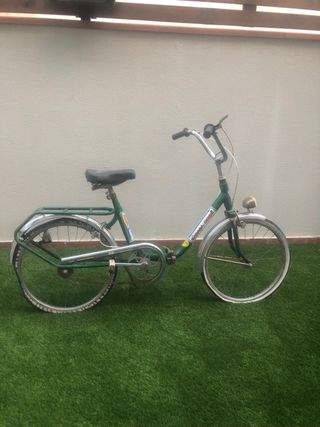 Bicicleta BH clásica verde