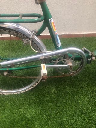 Bicicleta BH clásica verde