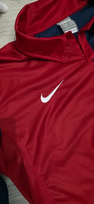 Camiseta Nike Fit - Roja y Azul