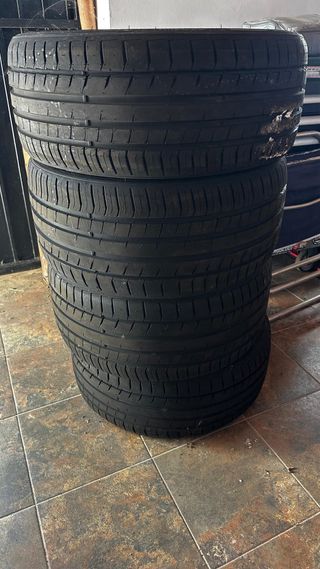 Neumáticos 255/30ZR20