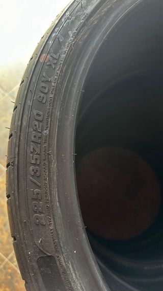 Neumáticos 255/30ZR20