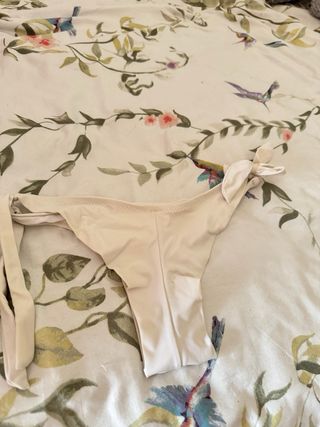 Bikini Brasileño Beige