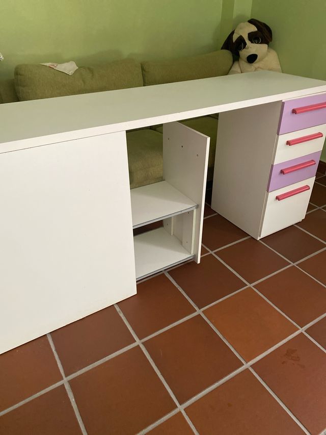 Escritorio blanco y rosa - Mesa estudio