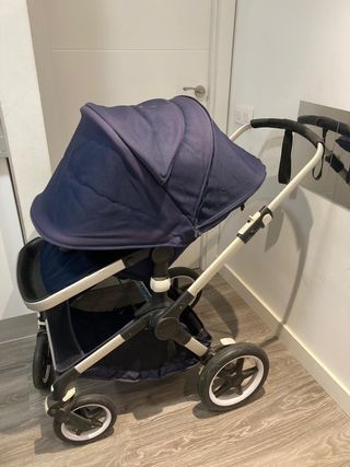 Carrito bebé Bugaboo azul marino